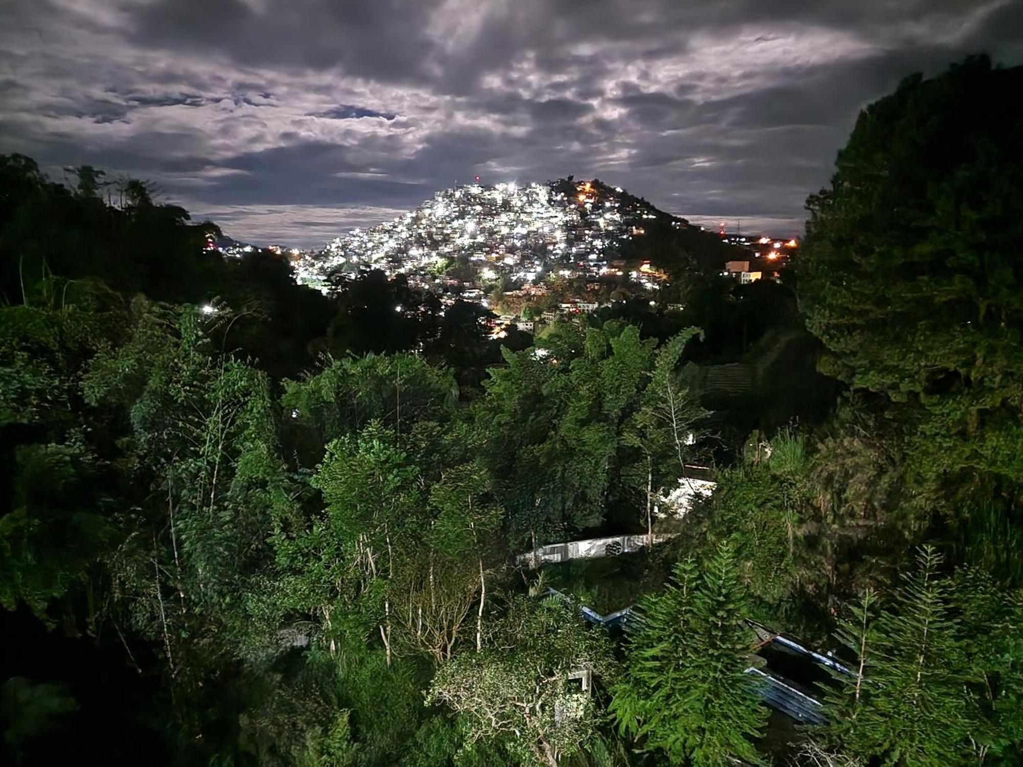 The Courtyards Goshen Apartment Baguio City Bagian luar foto